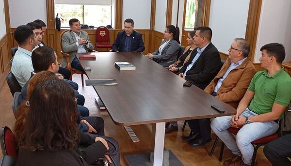 Analizan acciones para fortalecer a emprendedores de Cordillera