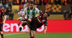 Versus / Flamengo logra un triunfo cómodo en su debut en el Mundial de Clubes