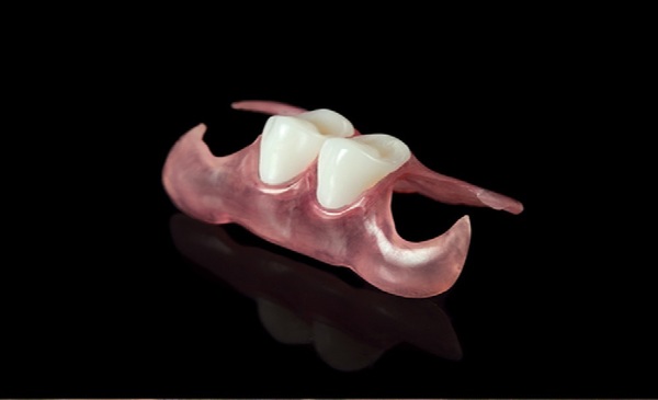 Extraen parte de una prótesis dental del pulmón de un paciente en el Ineram - OviedoPress