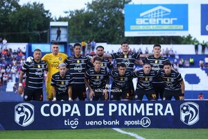 Versus / Trinidense fija las miras en un delantero de Olimpia