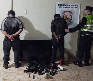 Dos hermanos aprehendidos tras persecución por hurto agravado en Encarnación