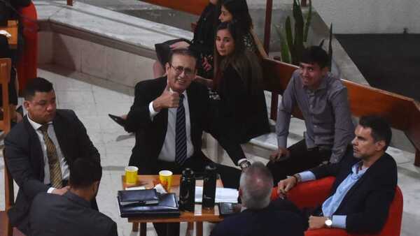Erico Galeano recusa a fiscales y se suspende juicio por supuesto lavado de dinero y vínculos narco