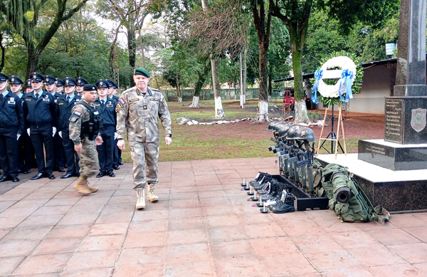 Rinden homenaje a policías caídos y heridos en la masacre de Curuguaty - La Clave