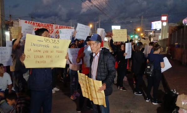 Tránsito caótico en avenida Eusebio Ayala por protesta frente a Registros Públicos - OviedoPress