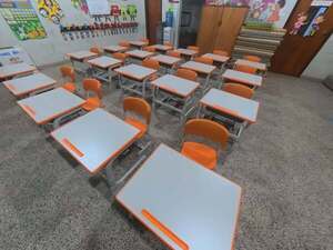Gobierno ya concretó la distribución de más de 202 mil muebles escolares | Unicanal