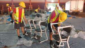 Pupitres “chinos” llegaron solo a 3 de los 22 distritos de San Pedro - Nacionales - ABC Color