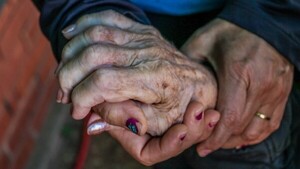 “Avivados” cobraron por adultos mayores fallecidos