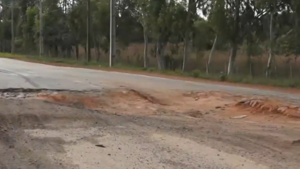 Gigante bache ocasiona accidente en ruta que une Itá y Nueva Italia