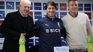 Daniel Garnero fue presentado en Universidad Católica