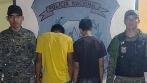 Policía captura a un joven de 20 años y un adolescente por robo de cables de Essap en Puerto Casado