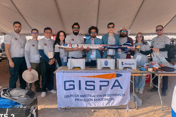 Cohete de estudiantes paraguayos rompe la barrera del sonido en EE.UU. - .::Agencia IP::.