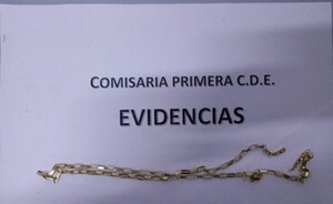 Detienen a “Pirañita” tras hurtar una cadenilla a brasileña 