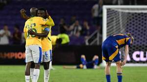Mamelodi gana y pica por encima de Fluminense y Borussia Dortmund