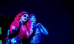 (VIDEO) ¡Dire de teatro denunció discriminación en un bar asunceno!