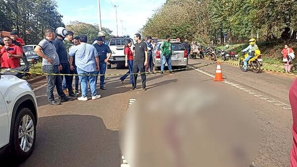 Iba como pasajero de motobolt y un camión le llevó por delante