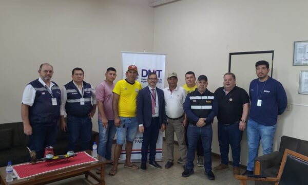 Productores celebran controles de DNIT para frenar ingreso de tomate y zanahoria