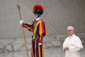 El papa León XIV advierte sobre el riesgo de “barbarie superior” en el conflicto entre Israel e Irán - Mundo - ABC Color