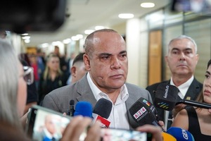 Núñez respalda a ministros y no ve posible ataque terrorista: «están viendo mucho Netflix»