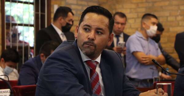 La Nación / Edil espera que intervención de CDE se lleve cuanto antes para dar fin a la incertidumbre