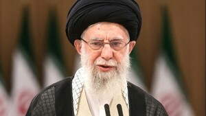Líder supremo de Irán asegura que nunca se rendirá ante Israel y amenaza a EEUU