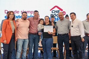 "Che Róga Porã" entrega viviendas en Guarambaré y Luque - .::Agencia IP::.