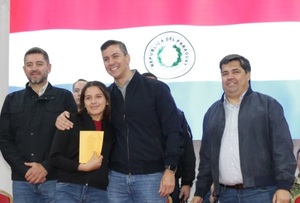 Jóvenes de Itapúa reciben mañana primer desembolso becas Gobierno del Paraguay