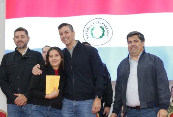 Jóvenes de Itapúa reciben mañana primer desembolso becas Gobierno del Paraguay