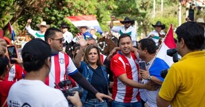 Kattya se apunta para suceder a Nenecho y el cartismo se juega a todo o nada por la renuncia