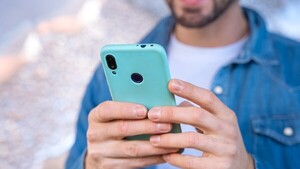 Once países de UE proponen que se verifique edad de menores para acceder a redes sociales