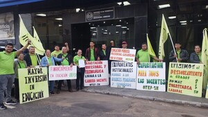 Docentes reclaman mayor presupuesto para educación pública