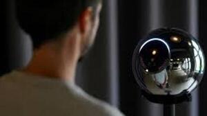 Escaneo del iris: quién está detrás, cómo funciona y qué hacen con tus datos