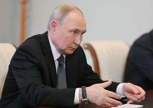 Putin se muestra dispuesto a reunirse con Zelenski sólo al final de negociaciones de paz - Mundo - ABC Color