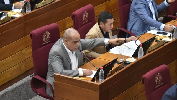 Colorados destacan reelección de Alejandro Domínguez en la Conmebol