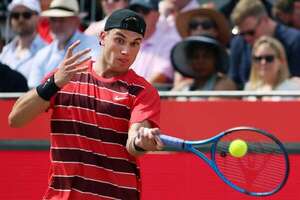 Draper sobrevive a Popyrin y está en cuartos de Queen’s  - Polideportivo - ABC Color