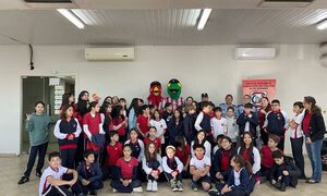 Charla preventiva sobre maltrato infantil en colegio