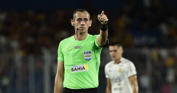 La Nación / Árbitros paraguayos dirigirán el sábado