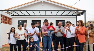 Gobierno entregó 38 viviendas en Guarambaré