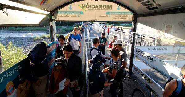 La Nación / Venezuela encabeza la lista de refugiados, reporta ACNUR