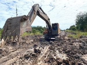 MOPC, gobernaciones y sector privado siguen con trabajos viales en zonas críticas del Chaco