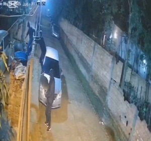 CDE: entraron a robarle, culpó a su vecina y terminó disparando en plena calle - ADN Digital