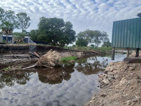 Miseria y destrucción quedaron tras el retroceso de las aguas en Fuerte Olimpo - Noticias del Chaco - ABC Color