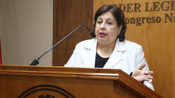 Senadora propone modificar cálculo del salario mínimo para reflejar mejor el costo de vida real