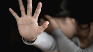 Desconfianza, culpa, miedo y retraimiento: "El abuso en la infancia deja huellas profundas"