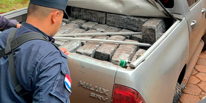 Incautan 534 kilos de marihuana tras persecución policial en Minga Guazú - Noticiero Paraguay