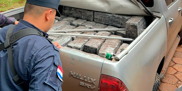 Incautan 534 kilos de marihuana tras persecución policial en Minga Guazú - Noticiero Paraguay