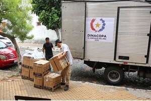 Dinacopa admite que aún no llevan kits escolares a dos zonas del país  - Nacionales - ABC Color