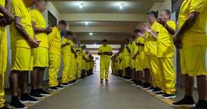 La Nación / Reclusos de nuevas penitenciarías deberán usar uniformes
