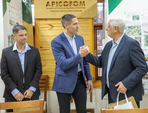 Industria forestal es una opción que el MIC maneja para diversificar