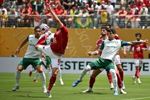 Versus / Con Gustavo Gómez en cancha, el Palmeiras se acerca a los octavos de final