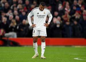 Mbappé, hospitalizado por gastroenteritis aguda - Fútbol Internacional - ABC Color